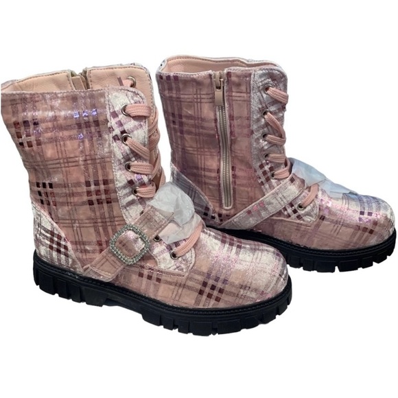 Other - 💫 OLIVIA MILLER GIRL BOOTs 😍💕Size 5💫